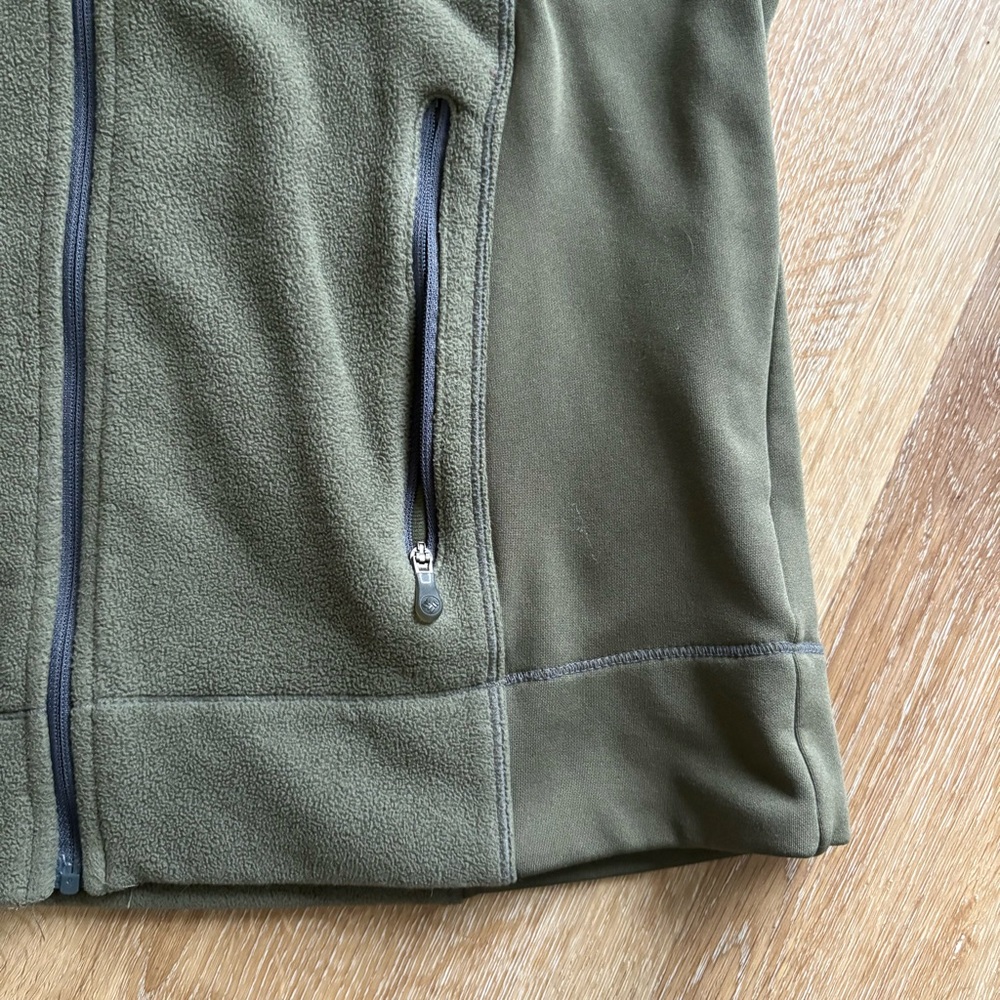 Columbia Fleece Vest - Picture 2 of 4